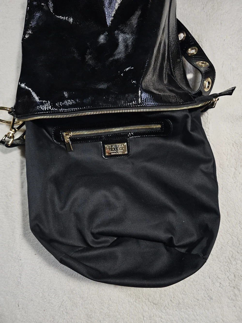 CLAUDIA FIRENZE of Italy Patent Bucket, Shoulder Bag.